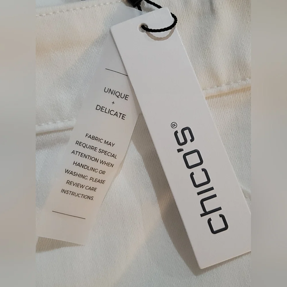 NWT Chico’s Pull-On Embellished Straight-Leg Cropped Jeans Pants Women 2.5 Sz 14 - Picture 9 of 15